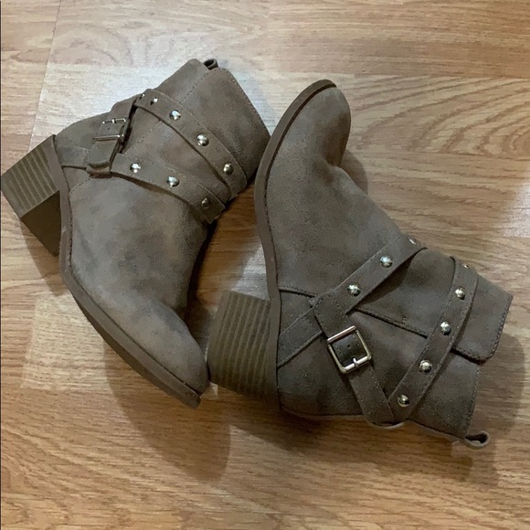 Girls tan booties - Picture 5 of 7